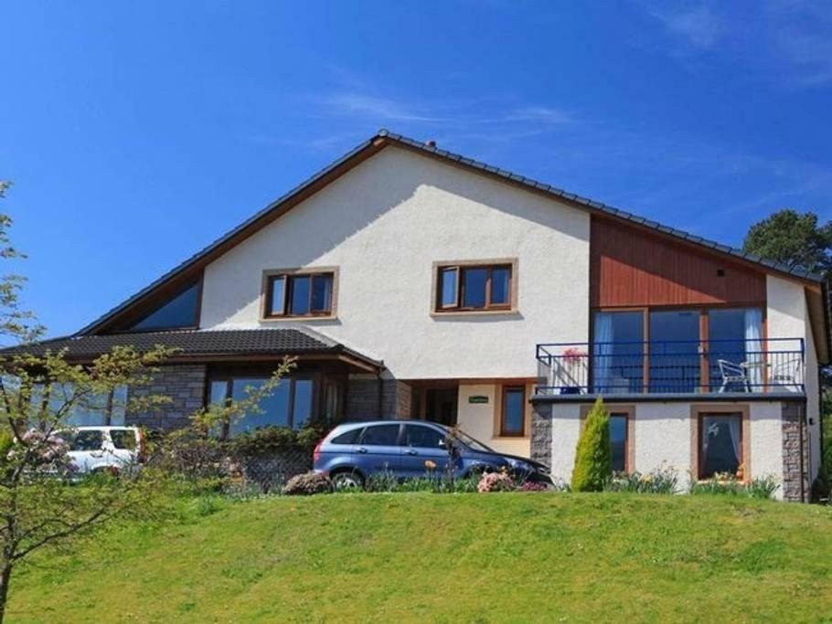 Apartmán Highland Self Catering Retreat With Stunning Views Fort William Exteriér fotografie